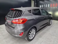 Usata Ford Fiesta Titanium 75 CV (55 kW) 2020 Grigio Utilitaria