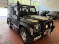 Usata Land Rover Defender 122 CV (89 kW) 2000 Verde Station wagon
