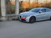 Usata Alfa Romeo Giulia Super 180 CV (132 kW) 2017 Grigio Berlina