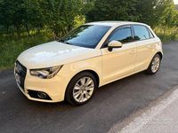 Usata Audi A1 Ambition 105 CV (77 kW) 2012 Bianco Utilitaria