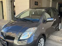 Usata Toyota Yaris Sol 90 CV (66 kW) 2010 Grigio Utilitaria