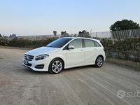 Usata Mercedes B180 2015 Bianco Monovolume