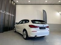 Usata BMW 118 Advantage 140 CV (102 kW) 2022 Bianco Utilitaria