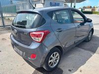 Usata Hyundai i10 69 CV (50 kW) 2015 Grigio Utilitaria