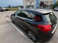 Usata Mercedes A180 109 CV (80 kW) 2016 Nero Utilitaria