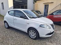 Usata Lancia Ypsilon Gold 69 CV (50 kW) 2012 Bianco Utilitaria