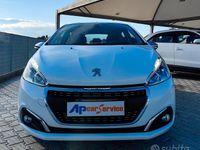 Usata Peugeot 208 Allure 74 CV (54 kW) 2017 Bianco Utilitaria