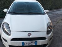 Usata Fiat Grande Punto 77 CV (56 kW) 2012 Bianco Utilitaria