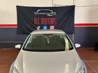 Usado VW Golf VI Comfortline 102 CV (75 kW) 2010 Gris Utilitario