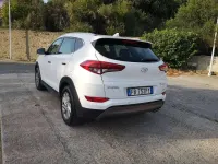 Usata Hyundai Tucson Xpossible 136 CV (100 kW) 2016 Bianco SUV