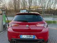 Usata Alfa Romeo Giulietta 140 CV (102 kW) 2011 Rosso Utilitaria