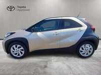 Usata Toyota Aygo X Trend 72 CV (52 kW) 2022 Ginger beige & black met. SUV