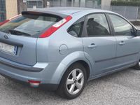 Usata Ford Focus 114 CV (83 kW) 2005 Blu/azzurro Berlina