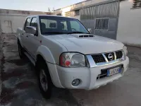 Usata Nissan Navara 131 CV (96 kW) 2011 Bianco Pick-up