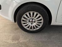 Usata Fiat Punto Evo Dynamic 75 CV (55 kW) 2011 Bianco Utilitaria