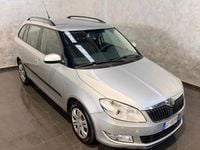 Begagnad Skoda Fabia Style 70 HK (51 kW) 2010 Grå Kombi