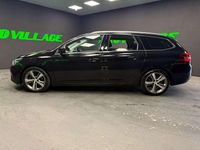 Gebraucht Peugeot 308 Allure 131 PS (96 kW) 2020 Schwarz Kombi