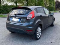 Usata Ford Fiesta Titanium 95 CV (69 kW) 2016 Grigio Berlina