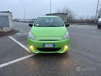 Usata Mitsubishi Space Star Intense 71 CV (52 kW) 2015 Verde Berlina