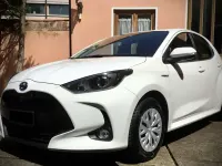 Usata Toyota Yaris Hybrid Business Edition 92 CV (67 kW) 2022 Bianco Berlina