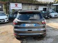 Usata Ford Kuga ST-Line 150 CV (110 kW) 2017 Grigio SUV