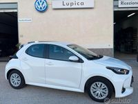 Usata Toyota Yaris Active 72 CV (52 kW) 2022 Bianco Berlina
