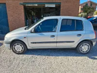 Usata Renault Clio 48 CV (35 kW) 2002 Utilitaria