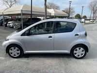 Usata Toyota Aygo Sol 108 CV (79 kW) 2010 Argento Utilitaria