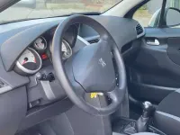 Usata Peugeot 207 Access 73 CV (53 kW) 2011 Celeste metalizzato Berlina