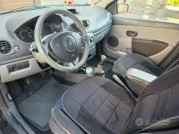 Usata Renault Clio II 70 CV (51 kW) 2007 Nero Berlina