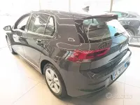 Usata VW Golf VII Sport 116 CV (85 kW) 2020 Grigio Berlina
