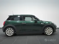 Usata Mini Cooper D Hype 116 CV (85 kW) 2016 British racing green Utilitaria
