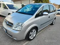 Usata Opel Meriva 101 CV (74 kW) 2005 Grigio Monovolume
