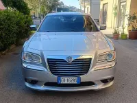 Käytetty Lancia Thema Platinum 239 HP (175 kW) 2013 Hopea Sedan