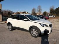 Usata Peugeot 3008 Active 131 CV (96 kW) 2019 Bianco SUV