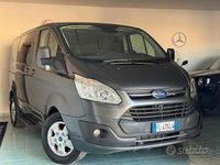 Usata Ford Tourneo Titanium 169 CV (124 kW) 2017 Grigio Monovolume