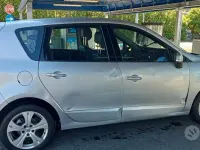 Usata Renault Scénic 110 CV (80 kW) 2011 Grigio Monovolume