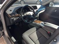 Gebraucht Mercedes E250 Executive 204 PS (150 kW) 2014 Silber Limousine