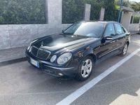 Usata Mercedes E220 Avantgarde 150 CV (110 kW) 2005 Berlina