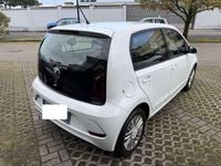 Usata VW up! Move 65 CV (47 kW) 2022 Bianco Utilitaria