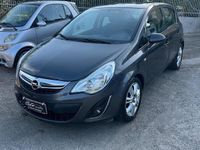 Usata Opel Corsa Edition 85 CV (62 kW) 2013 Grigio Berlina