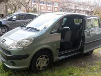 Usata Peugeot 1007 70 CV (51 kW) 2006 Verde Monovolume