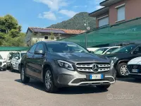 Usata Mercedes GLA200 Business 136 CV (100 kW) 2017 Grigio SUV