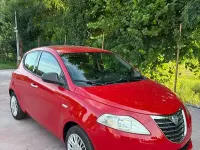 Usata Lancia Ypsilon Silver 69 CV (50 kW) 2017 Utilitaria