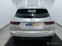 Usado Jaguar E-Pace 150 CV (110 kW) 2019 Gris SUV