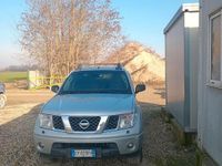 Usata Nissan Navara 190 CV (139 kW) 2005 Grigio Pick-up