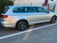 Usata VW Passat Executive 150 CV (110 kW) 2016 Grigio Station wagon