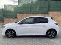 Usata Peugeot 208 GT-line 101 CV (74 kW) 2021 Bianco Utilitaria