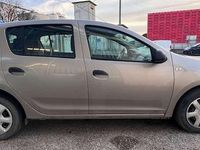 Usata Dacia Sandero Ambiance 75 CV (55 kW) 2013 Argento Berlina