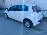 Usata Fiat Punto Evo Dynamic 69 CV (50 kW) 2011 Bianco Utilitaria